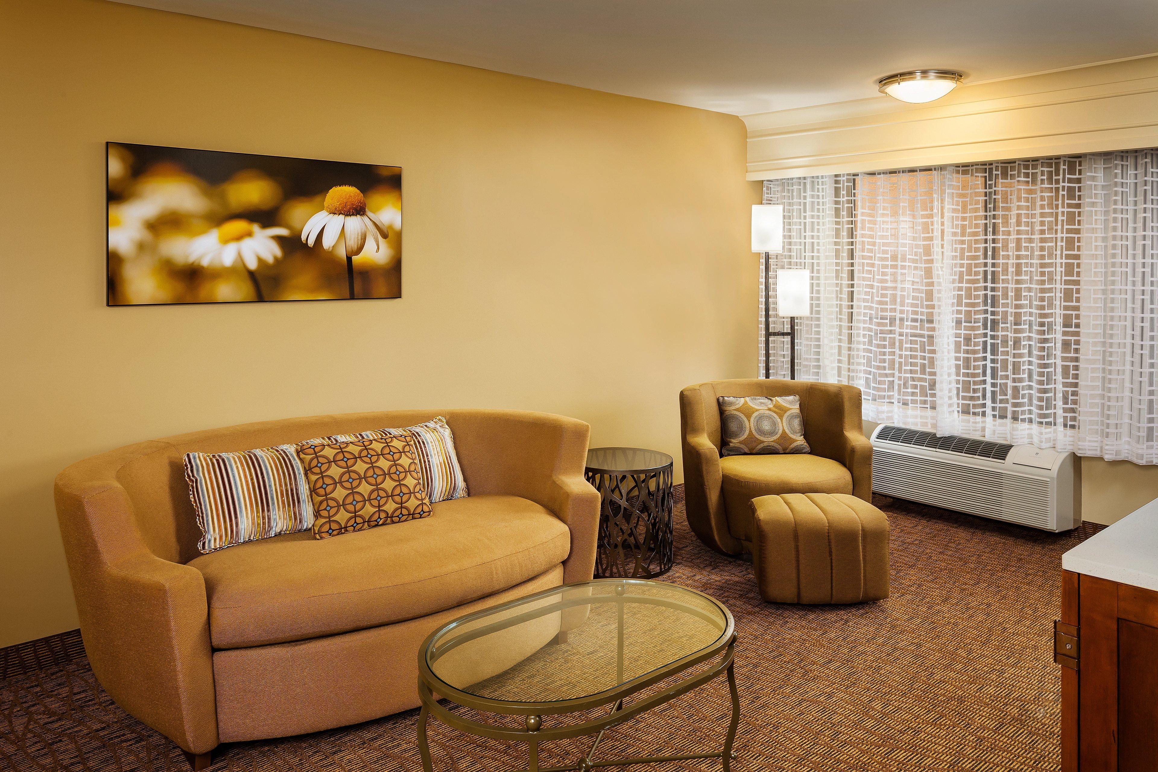 Holiday Inn Express Simi Valley By Ihg Экстерьер фото