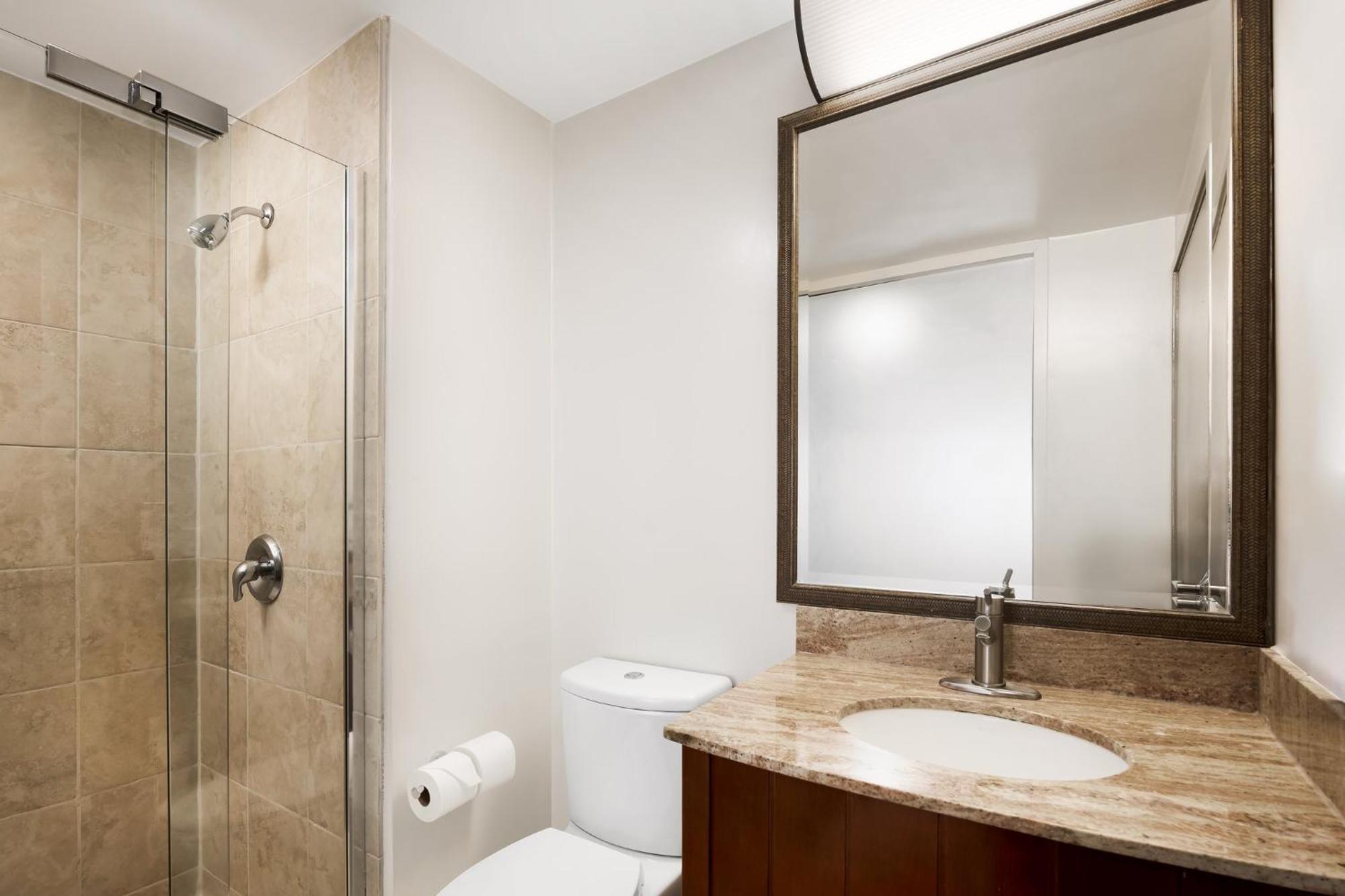 Holiday Inn Express Simi Valley By Ihg Экстерьер фото