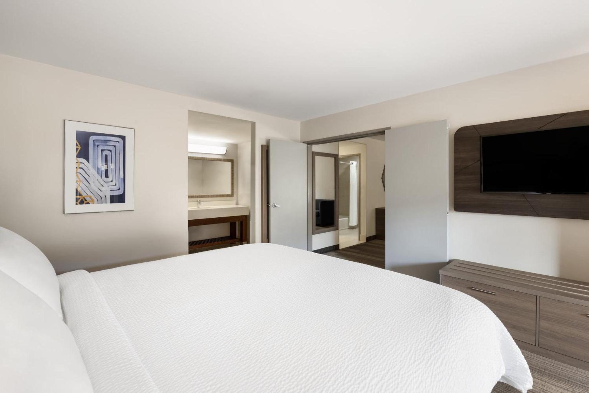 Holiday Inn Express Simi Valley By Ihg Экстерьер фото